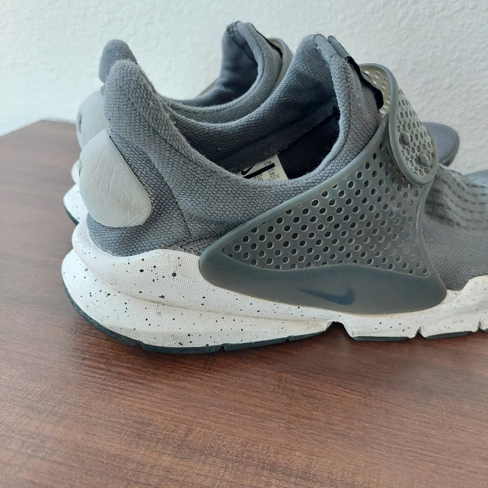 Nike Sock Dart‎ Wolf Grey Sneaker Size 11